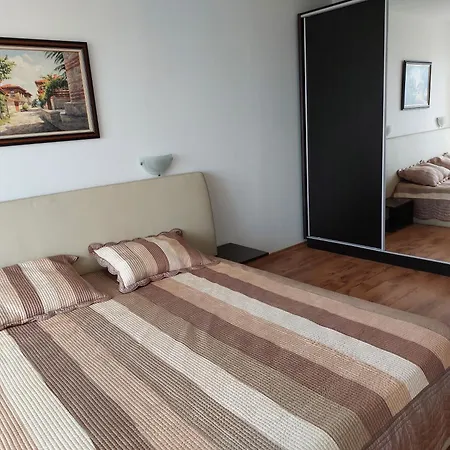 Royal Palm 170 Свети-Влас